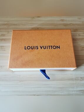 Louis Vuitton Small Orange Box & Wallet Dust Bag Set